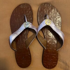 Pink with gold detail Tory Burch sandals